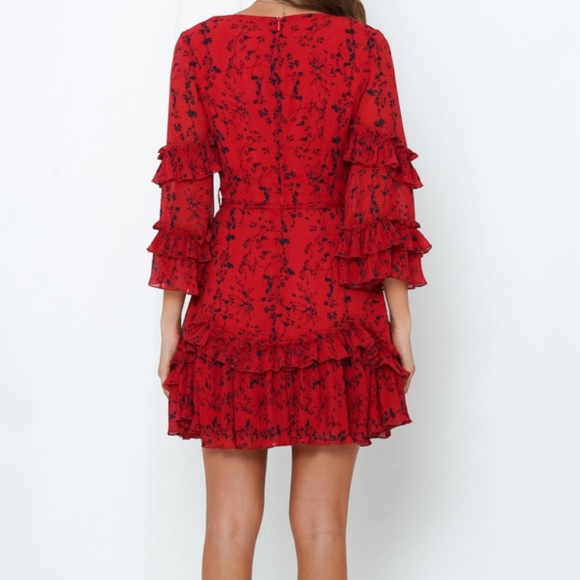 Red Dress - Picture 4 of 7